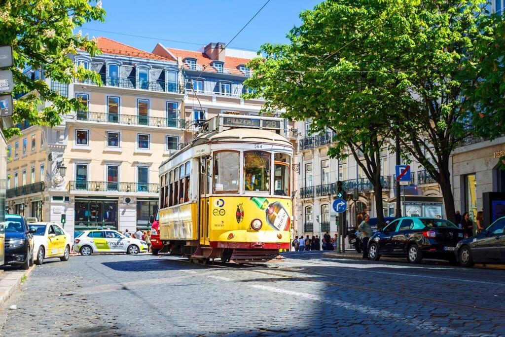 Trendy Chiado Flat Leilighet Lisboa Eksteriør bilde